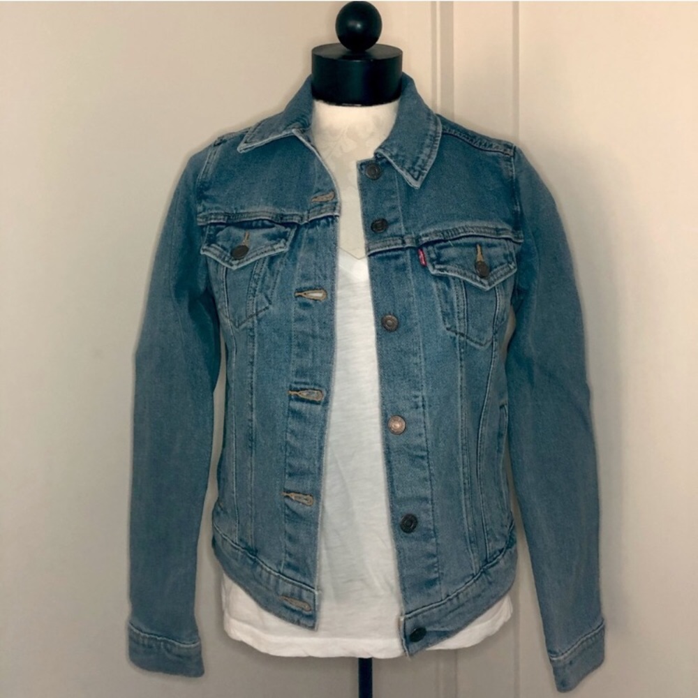NWT Levi's Original Trucker Jacket in Medium Wash - Picture 5 of 13
